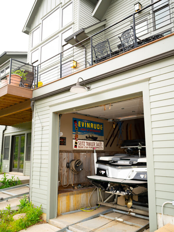 Exterior, Outdoors, Lakehouse, Backyard, Dock, Deck, Boat Lift, Garage