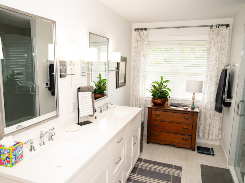 Renovated Bathroom in Cedar Rapids that was built by Custom Pro Homes